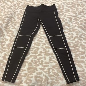 Alo Black Leggings